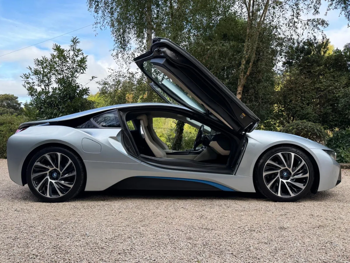 BMW i8 *Harman Kardon…F.BMW.S.H* - Image 5