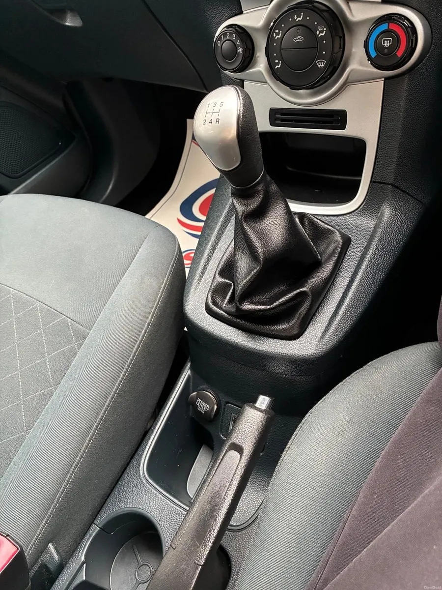 Ford Fiesta 2012 - Image 4