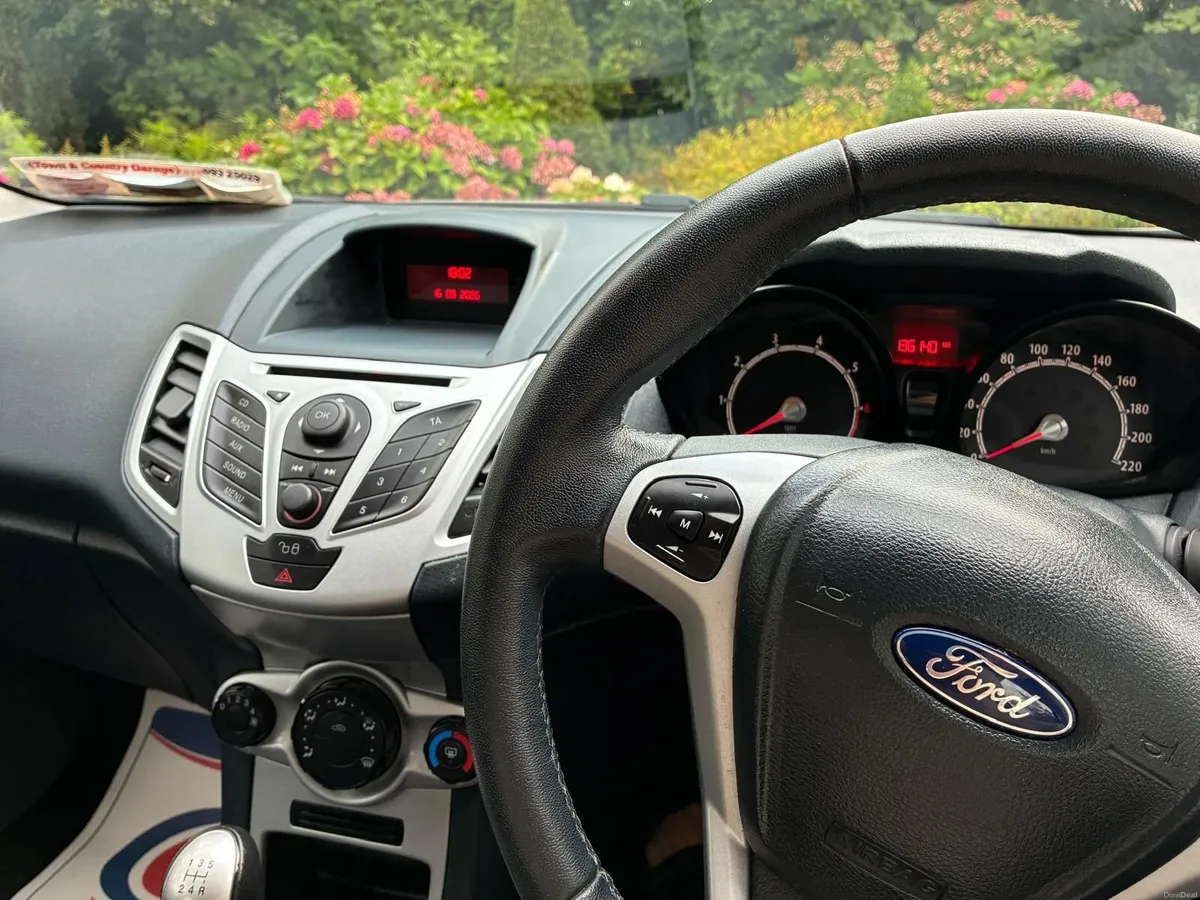 Ford Fiesta 2012 - Image 5