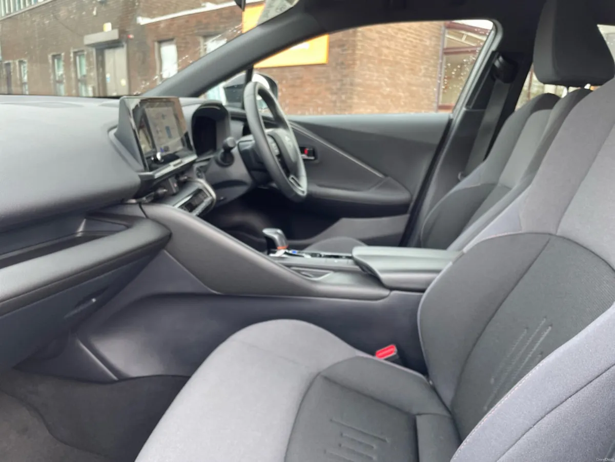 Toyota C-HR - New Generation - SPORT Edition - 1.8 - Image 6