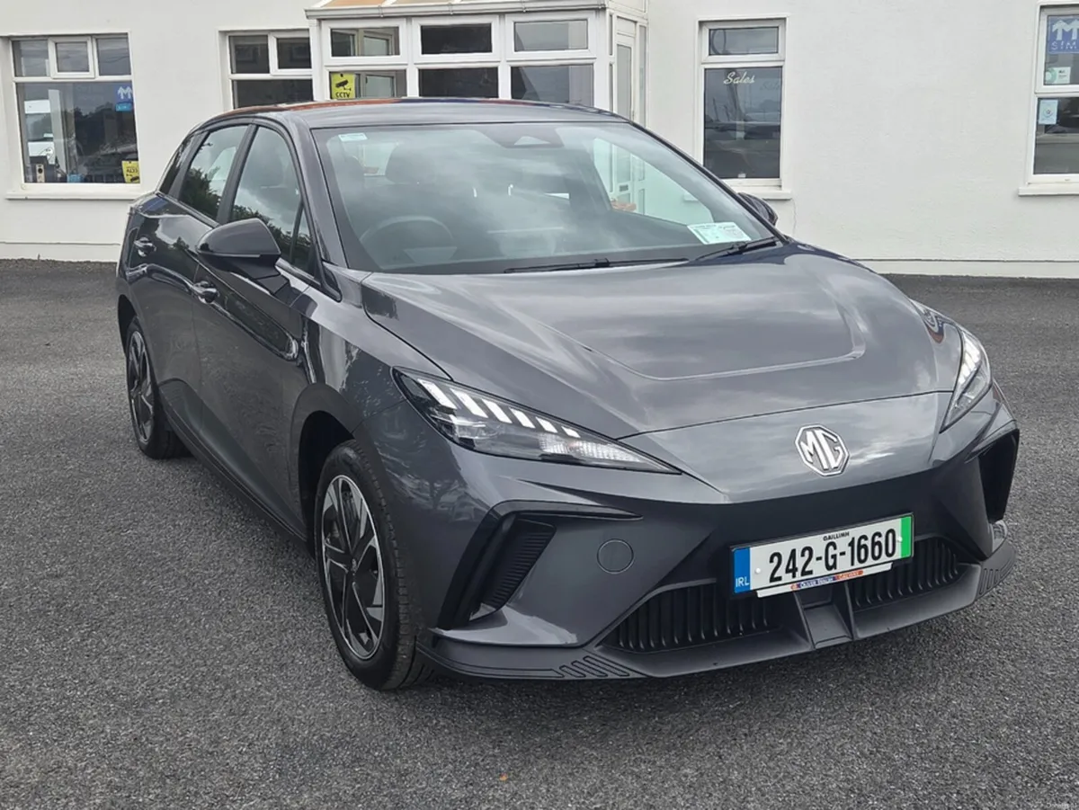 MG MG4 LR - EXCITE 64KWH 5DR - Image 2