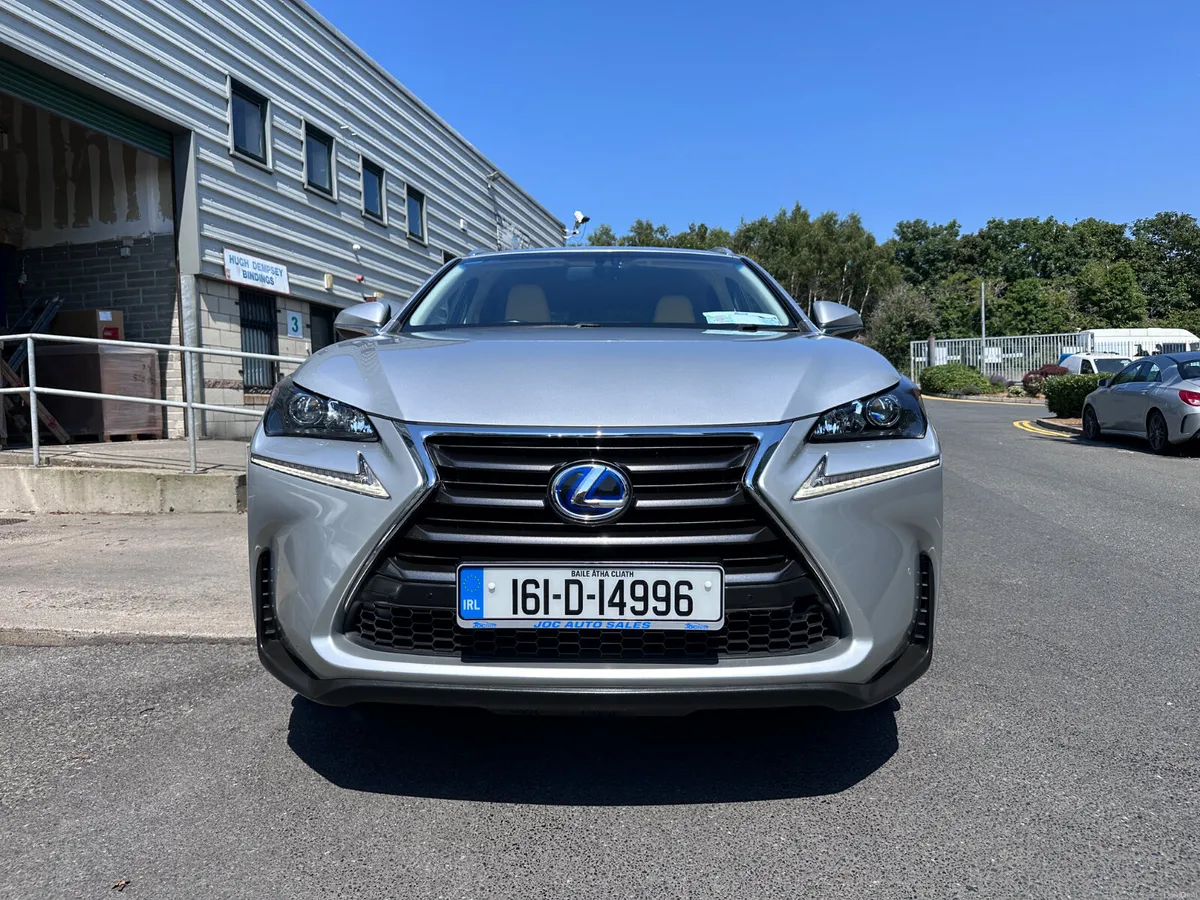 Lexus NX300H 2.5 Hybrid, 2016 - Image 3