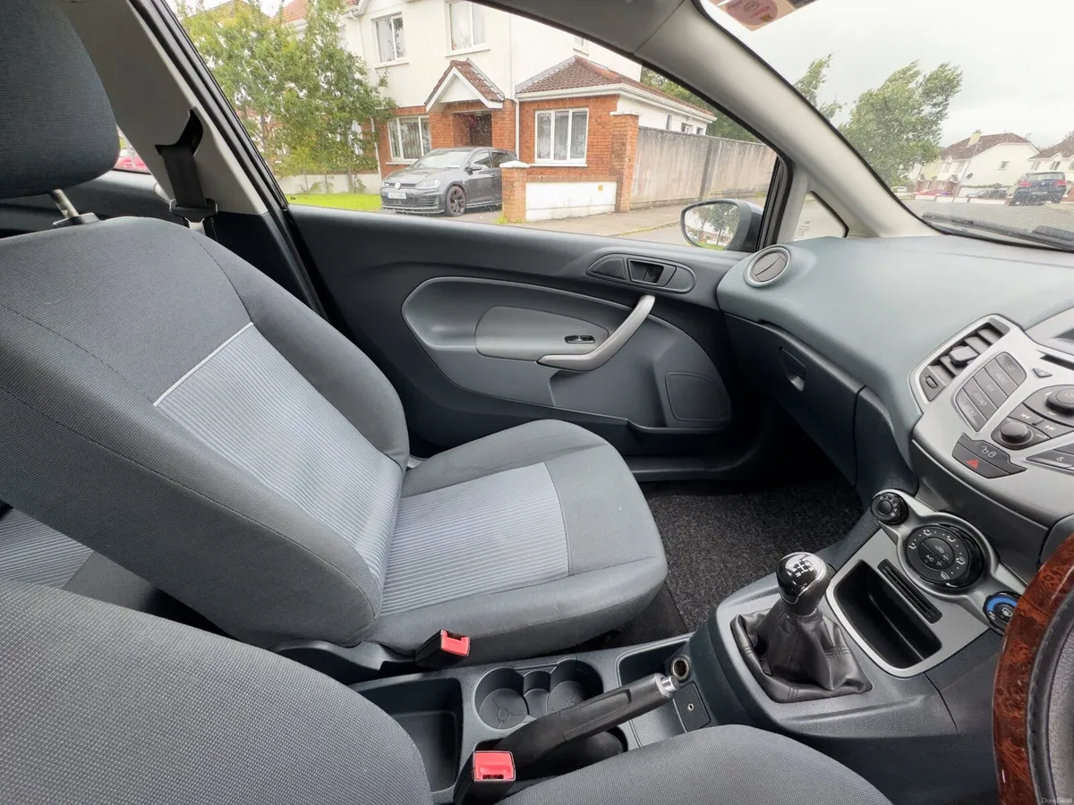 2010 Ford Fiesta 1.4 TDCi Edge - 3 Door, Black - Image 3