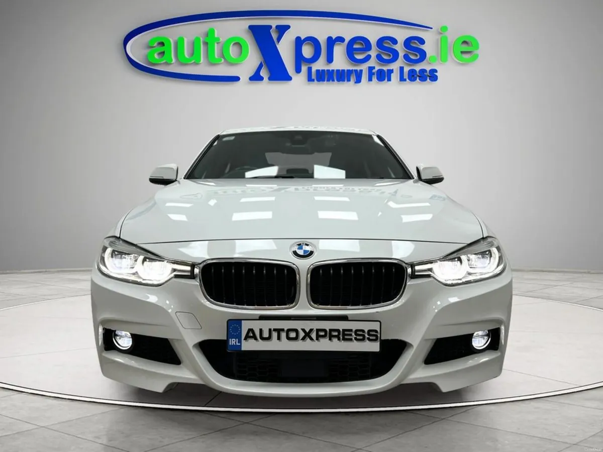 BMW 3-Series M-SPORT 320D, Reversing camera, Autom - Image 3