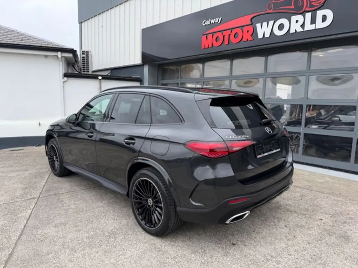 Mercedes-Benz GLC GLC 300 E 4MATIC URBAN EDITION - Image 2