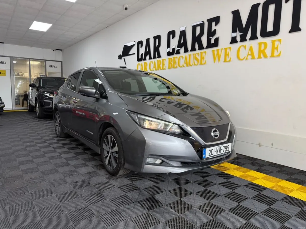 Nissan Leaf 40k EV SV 40KW 19 4DR Auto - Image 1