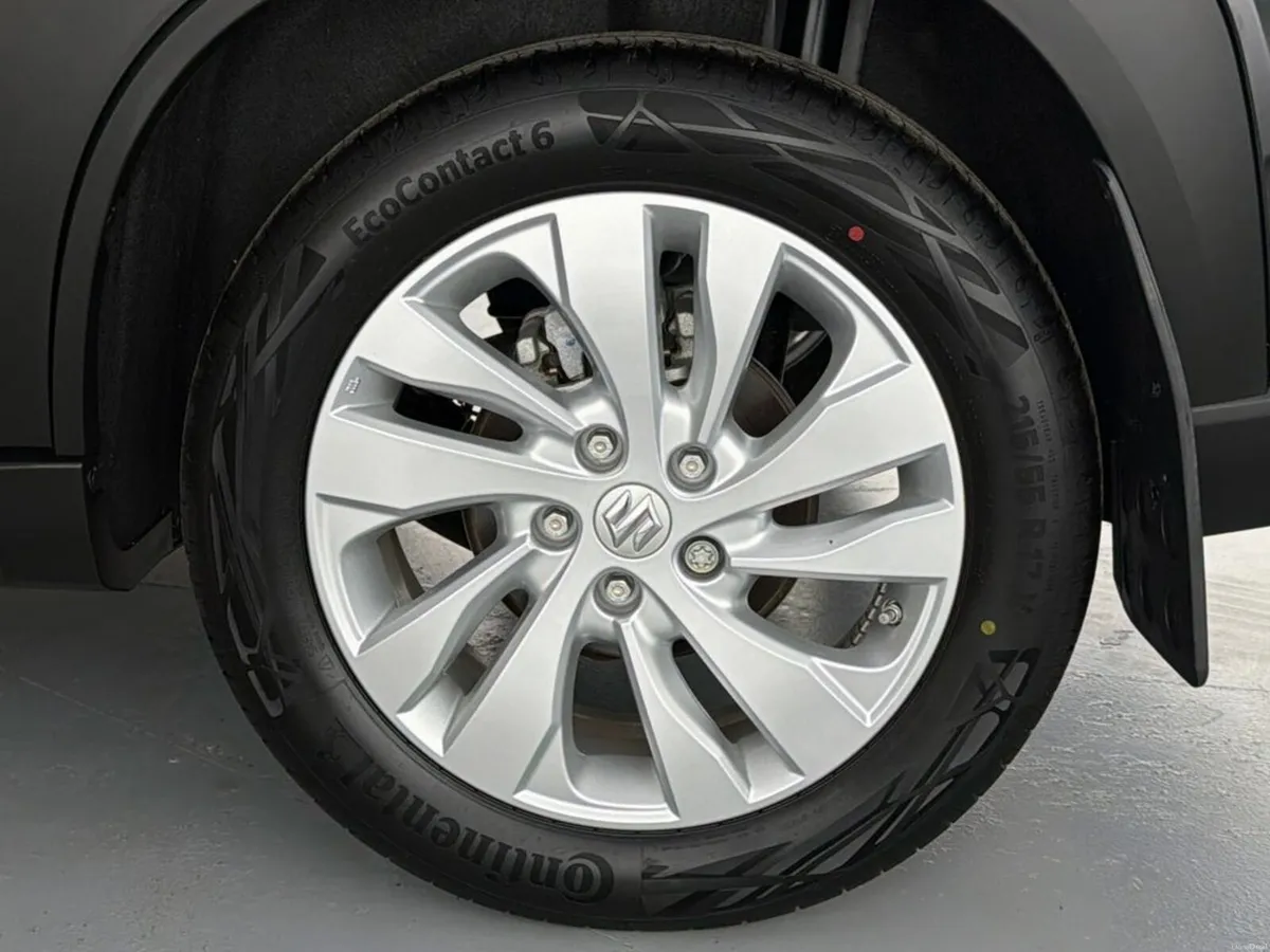 Suzuki S-CROSS 1 4 B JET Hybrid Motion - Image 3