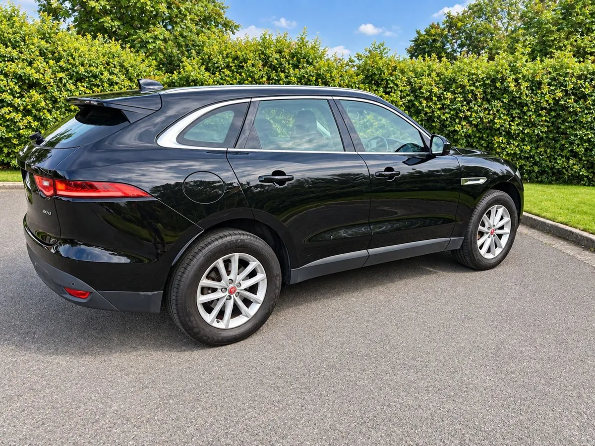 2017 Jaguar F‑Pace 2.0 Diesel Automatic. NCT 09/27 - Image 6