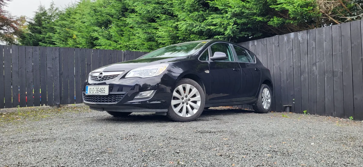 10 ASTRA 1.4cc... V LOW KM... NCT PASS TODAY - Image 1