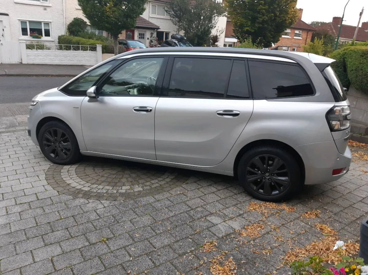Citroen c4 grand  pissaco - Image 1