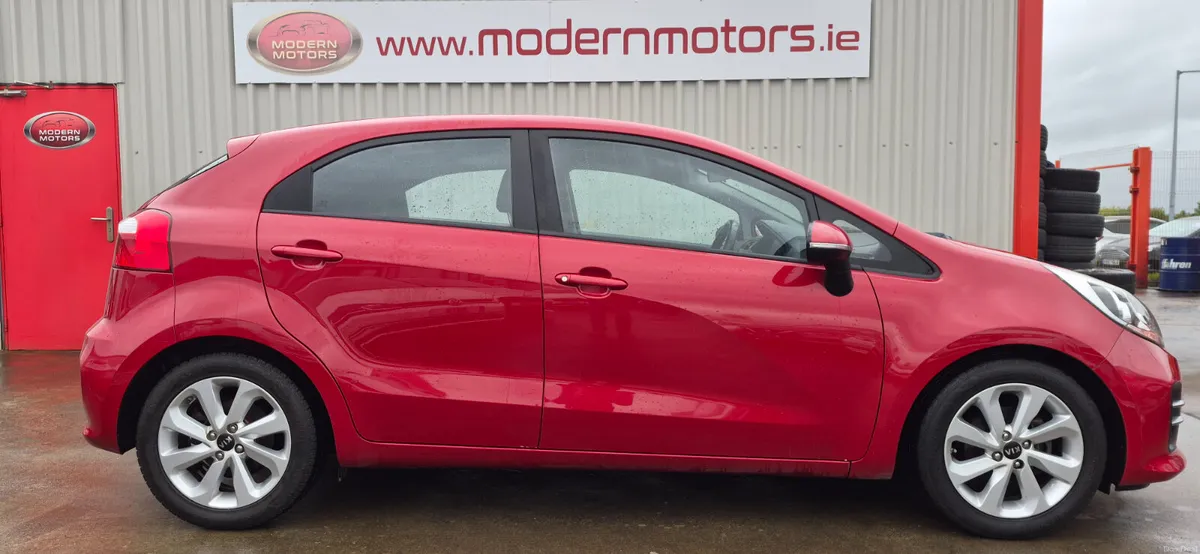 Kia Rio 2 1.2 petrol manual low miles - Image 4