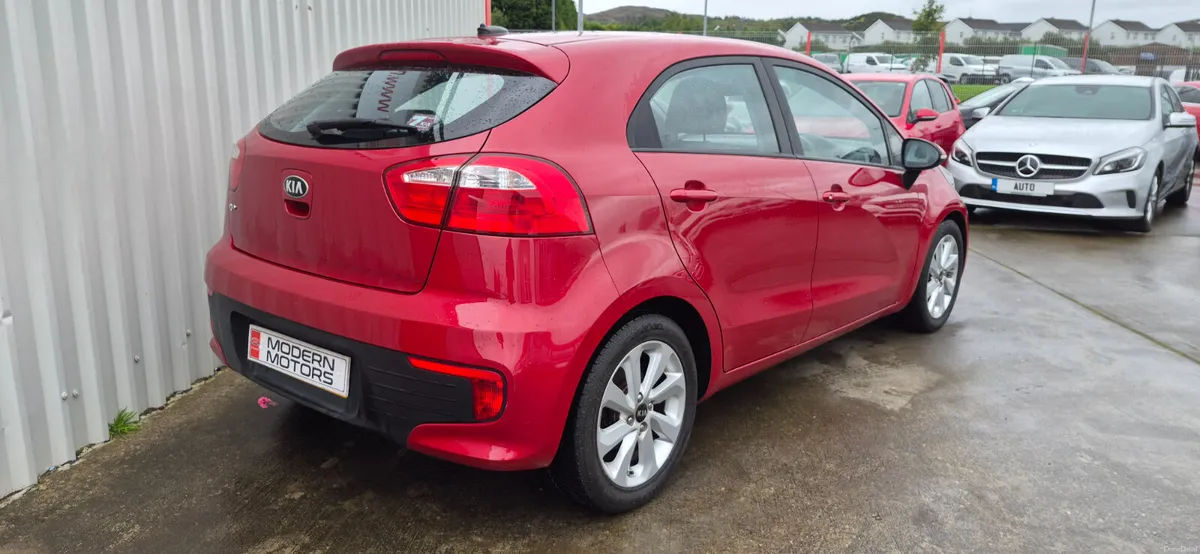 Kia Rio 2 1.2 petrol manual low miles - Image 6