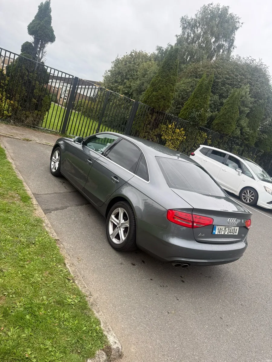 Audi A4 2.0 TDI Technik - Image 2