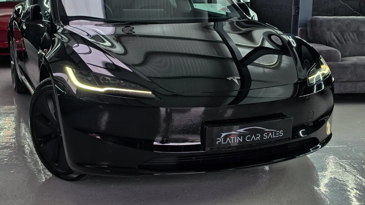 🔥 2024 Tesla Model 3 Highland RWD Premium - Image 4