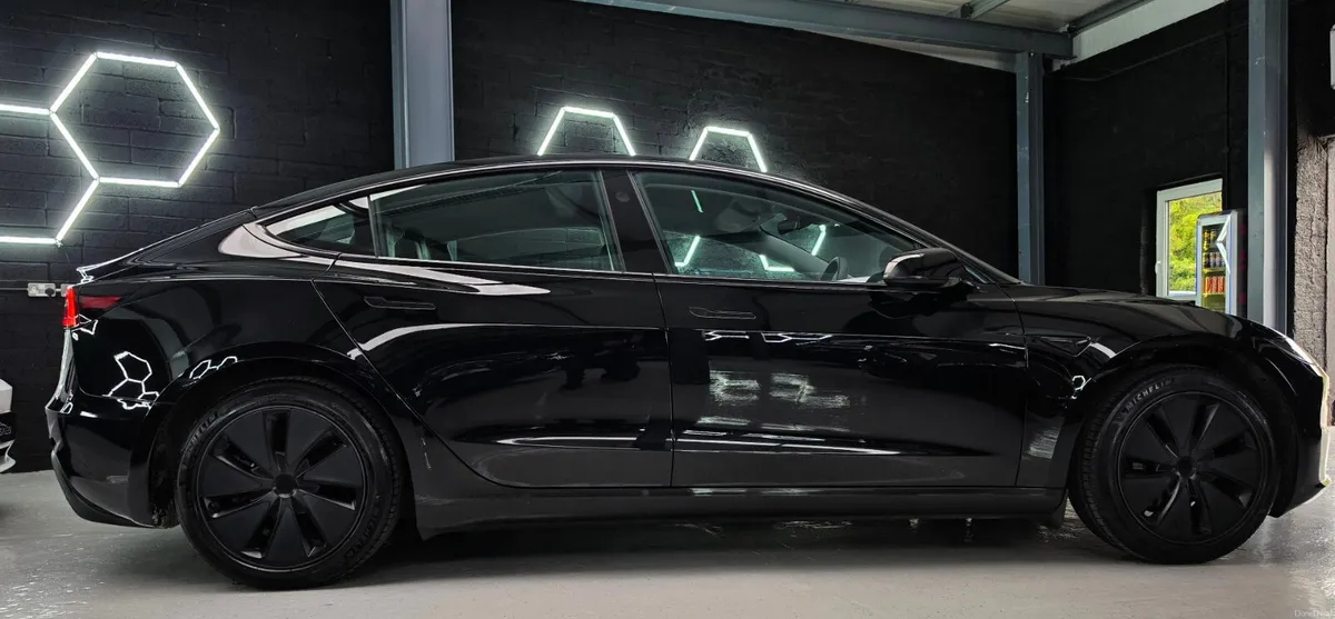 🔥 2024 Tesla Model 3 Highland RWD Premium - Image 6
