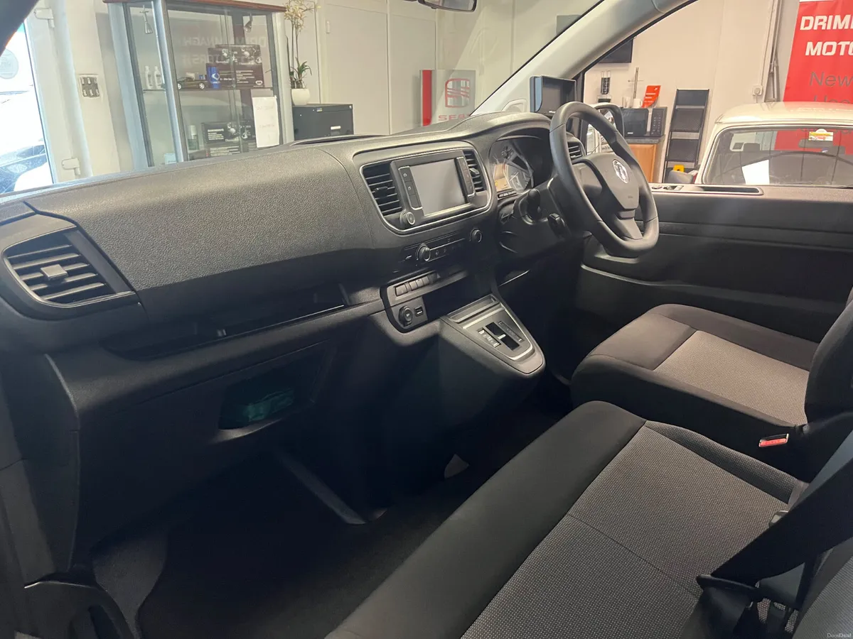 Vauxhall Vivaro 2023 9 seater electric - Image 3