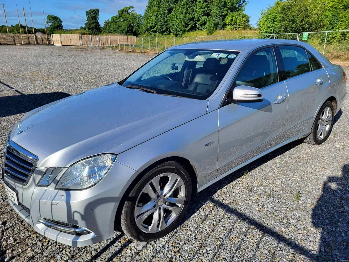 Mercedes-Benz E-Class 2012 - Image 2