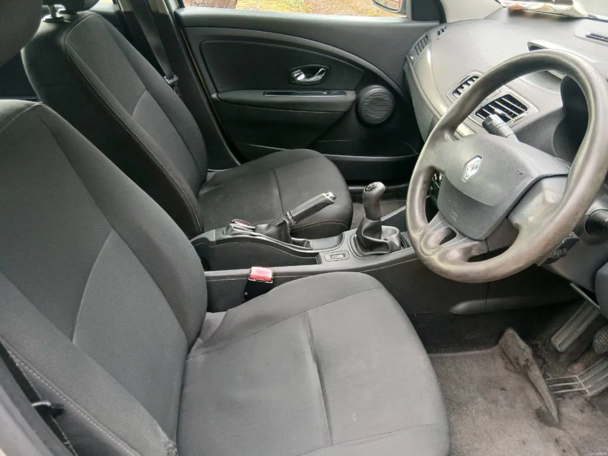 Renault fluence 2014 for sale - Image 5
