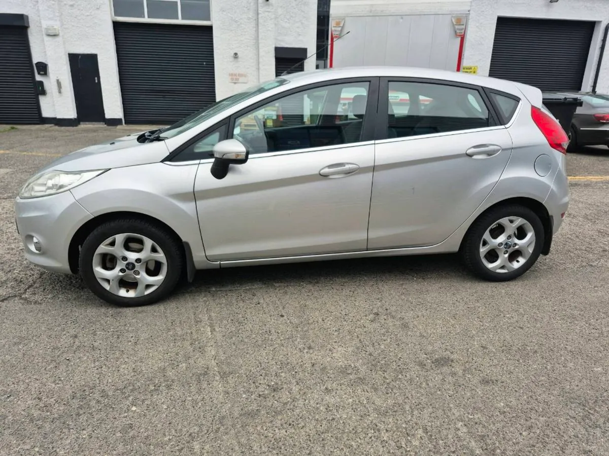 Ford fiesta - Image 3