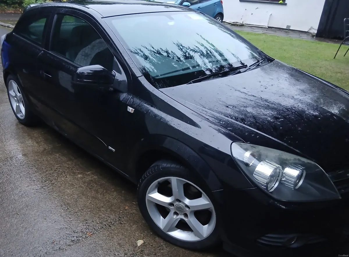 Vauxhall Astra 2008 - Image 1