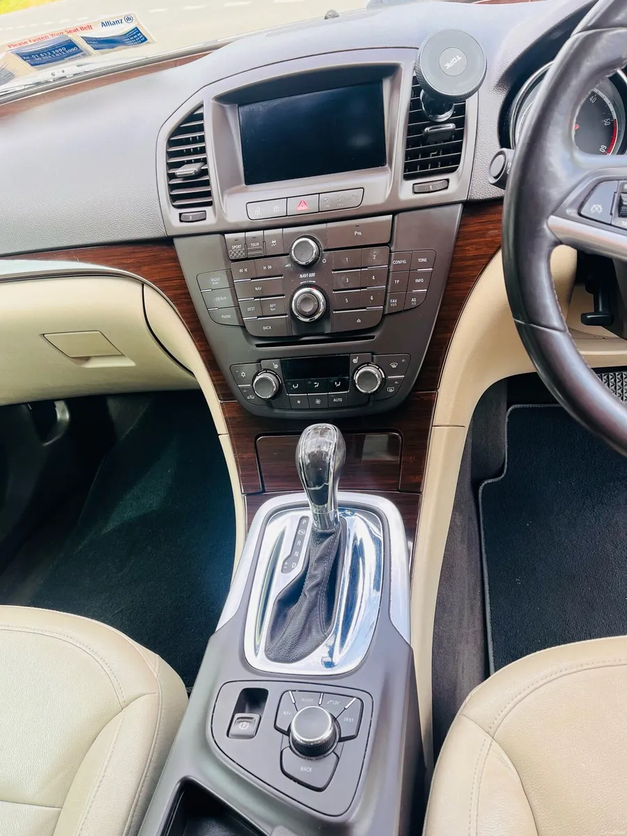 Car - Image 6