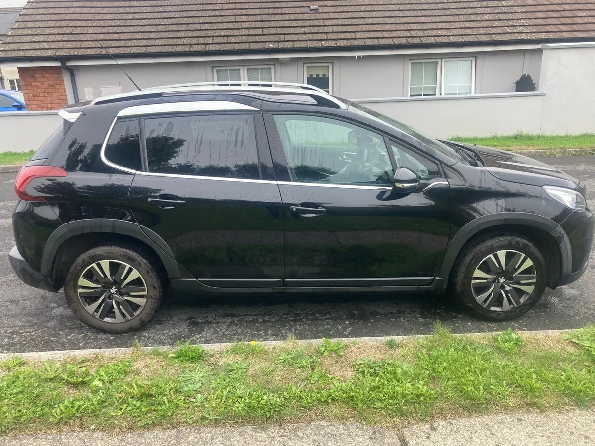 Peugeot 2008 active - Image 3