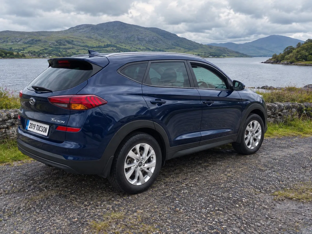 191 Hyundai Tucson ( Excellent Condition) - Image 3