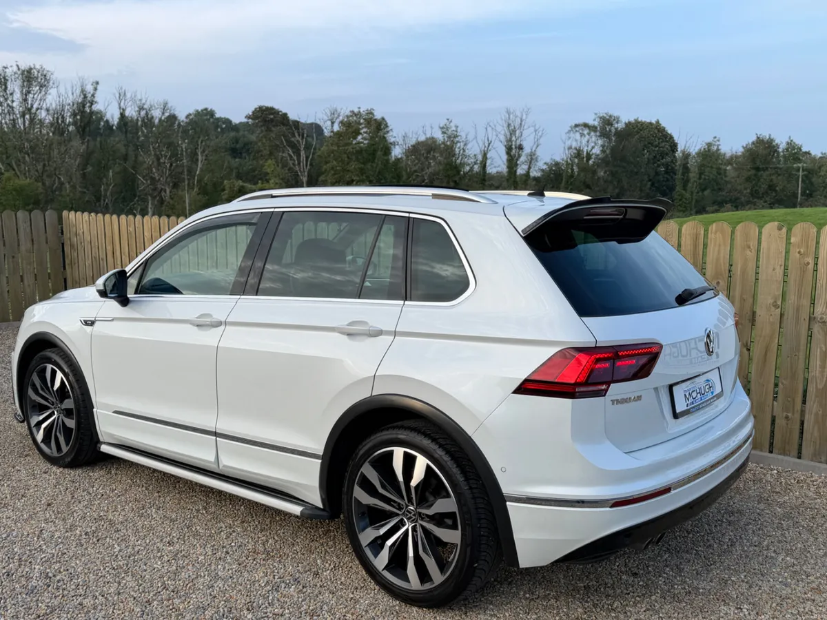2018 Volkswagen Tiguan R Line 4M Automatic - Image 4