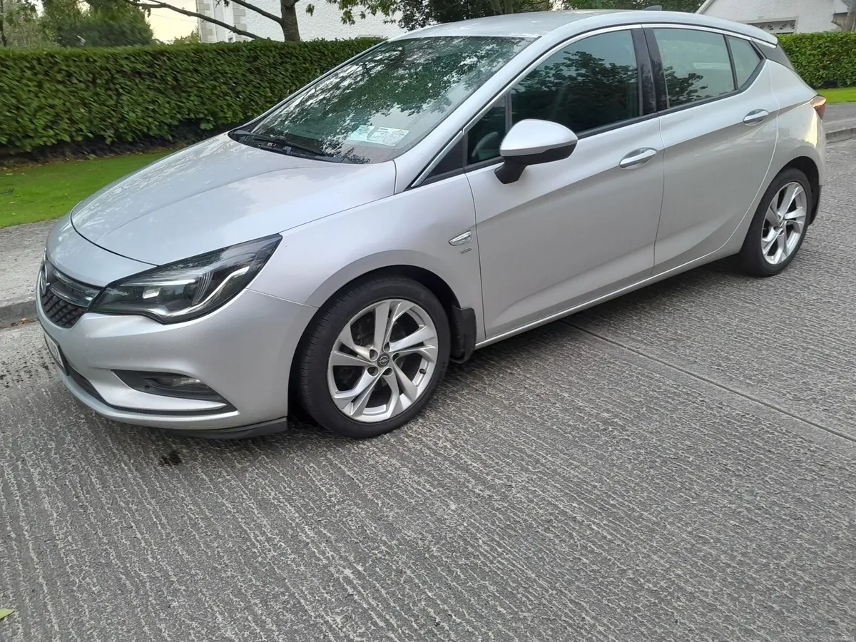 2017 Opel Astra 1,6 nct 01/27 tax 01/27 - Image 3