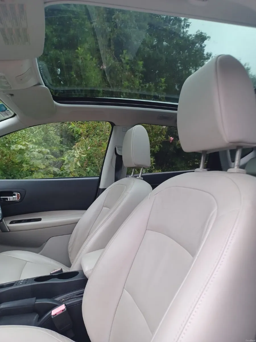 Nissan Qashqai 2011 - Image 2