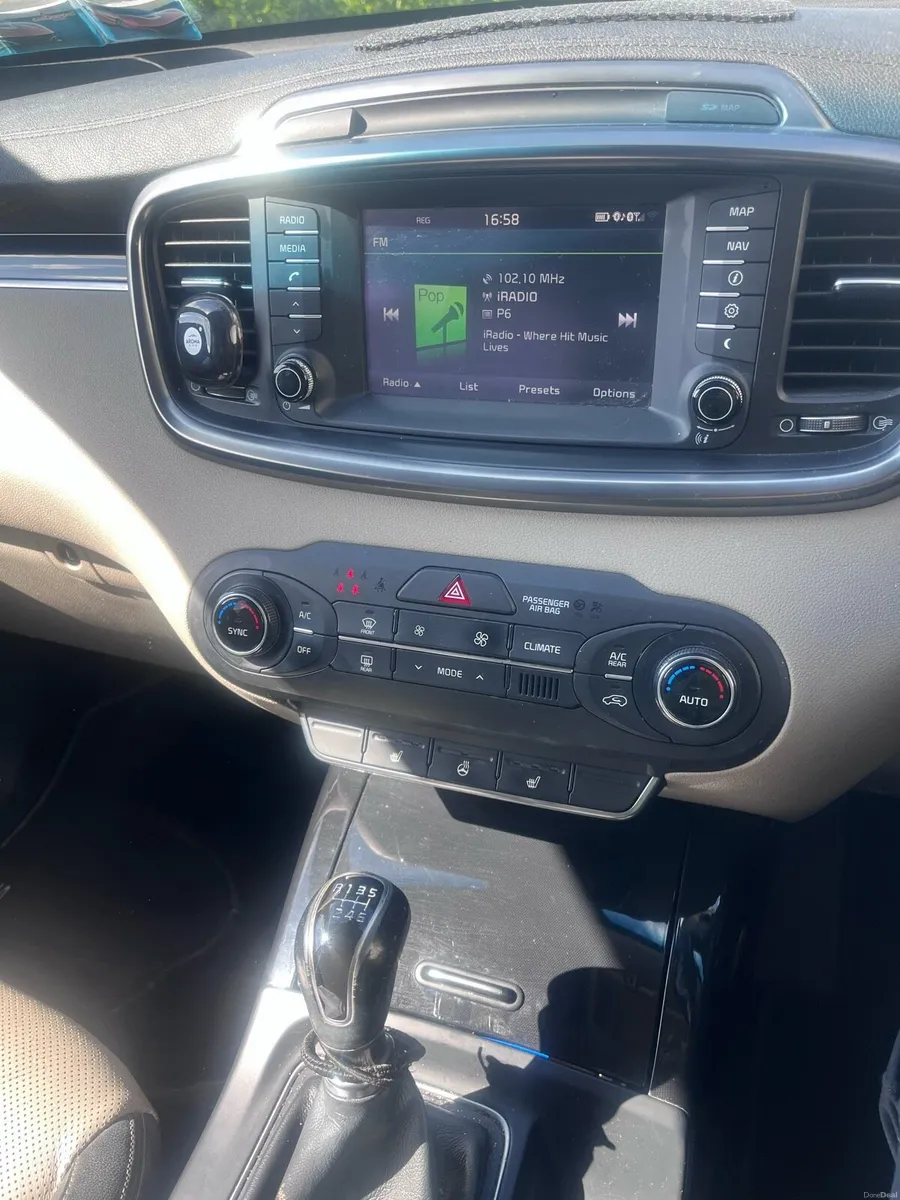 Kia Sorrento for Sale - Image 6