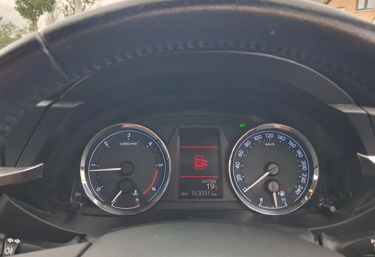 Toyota Corolla perfect condition,  NCT & serviced - Image 6