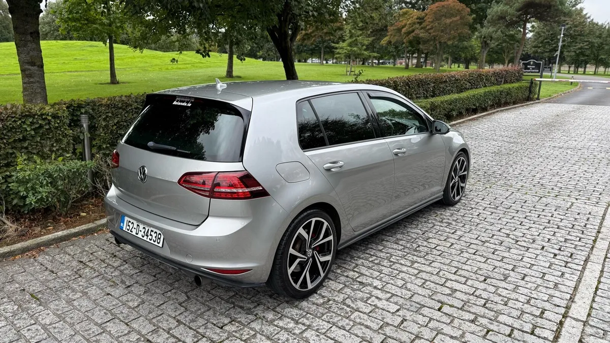 2015 Volkswagen Golf Gti - Image 2