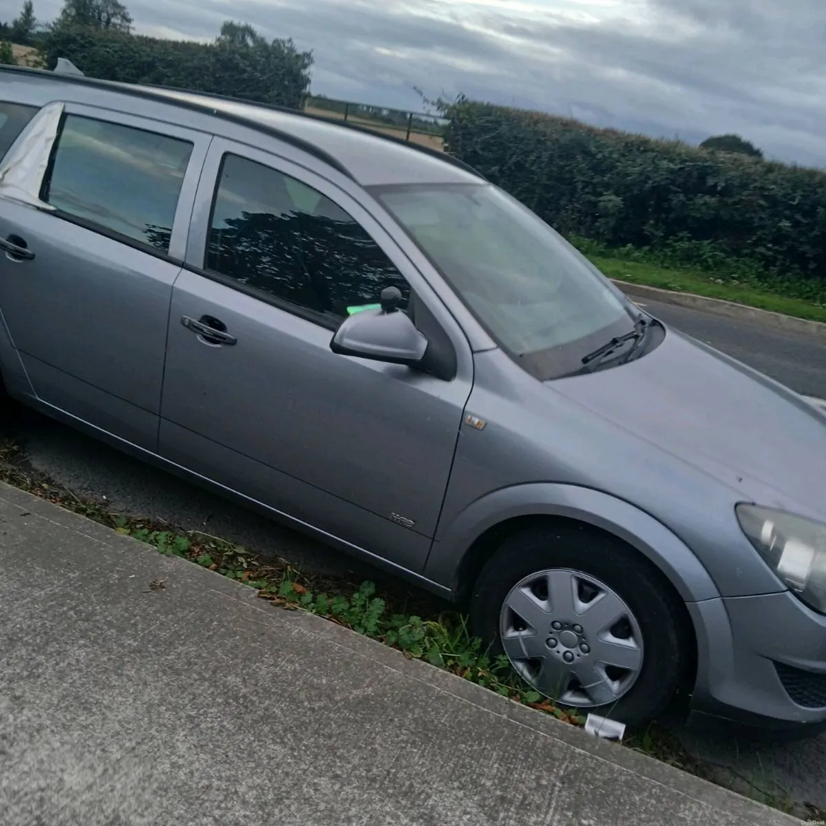 Car - Image 3