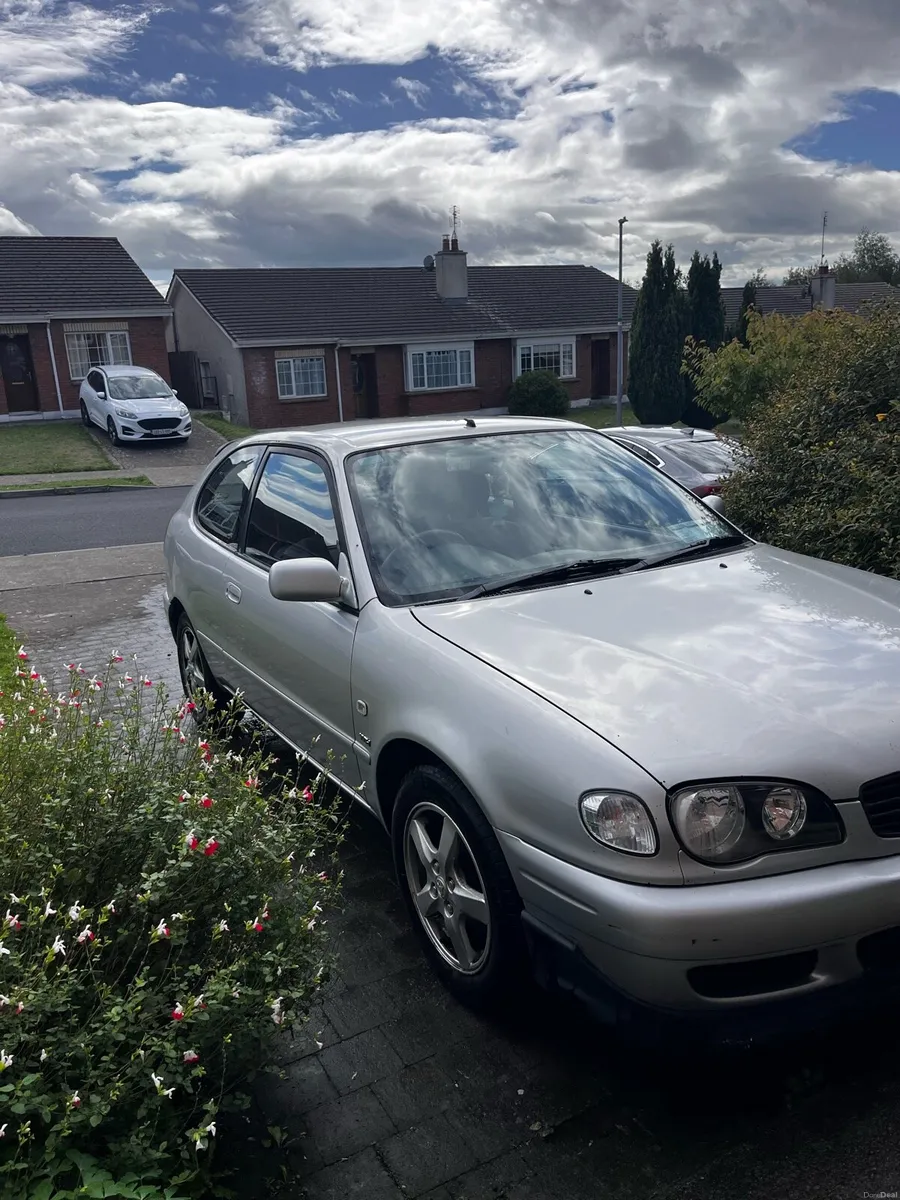E11 Toyota Corolla - Image 3