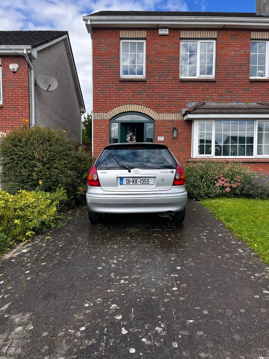 E11 Toyota Corolla - Image 5