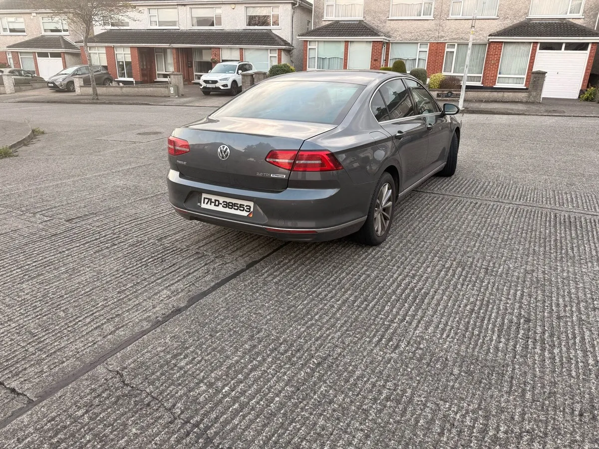 Volkswagen Passat - Image 6