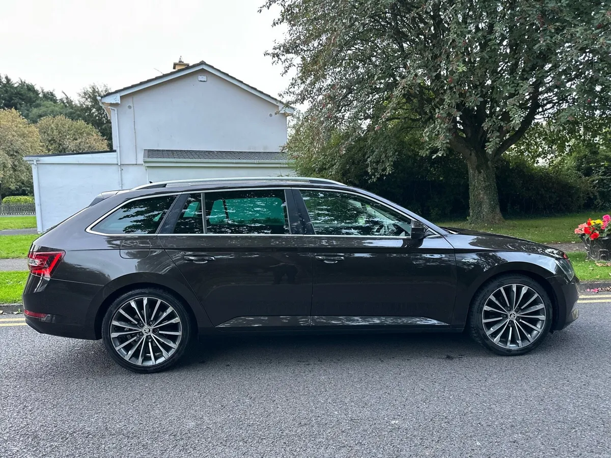 Skoda Superb l&k estate 2017 - Image 5