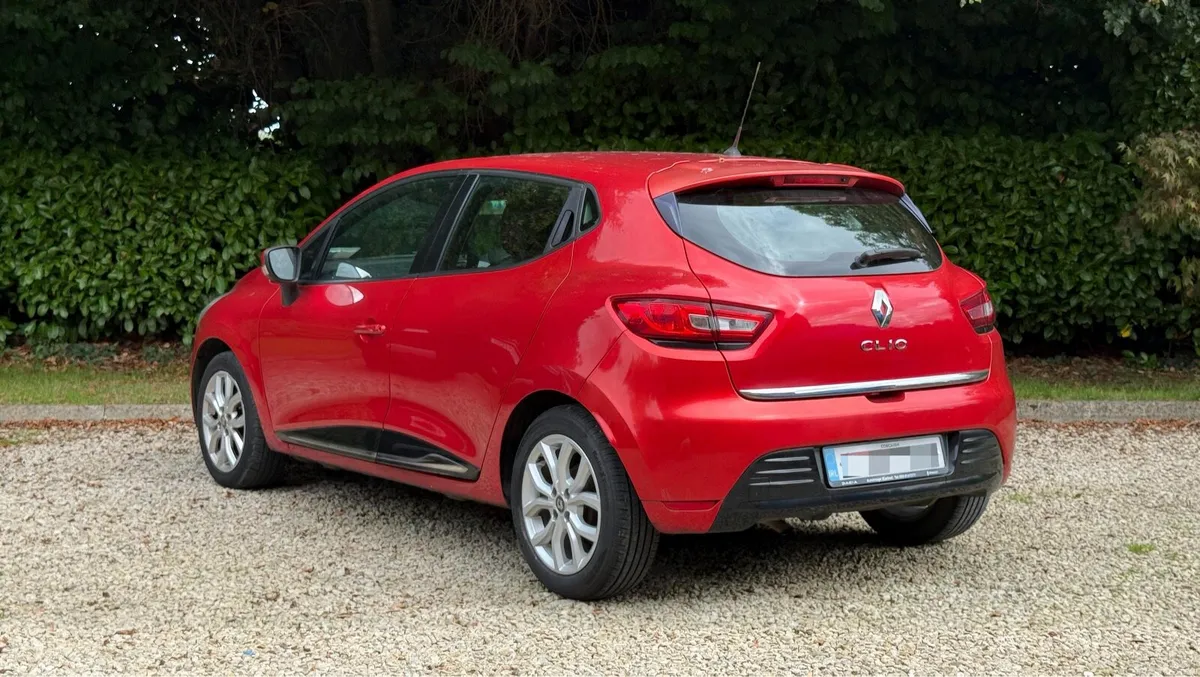 Renault Clio Dynamique Nav 2017 - Low mileage - Image 5