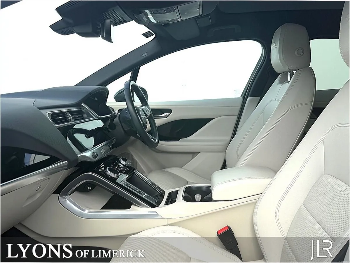 Jaguar I-Pace EV400 Auto Black Edition - Image 3