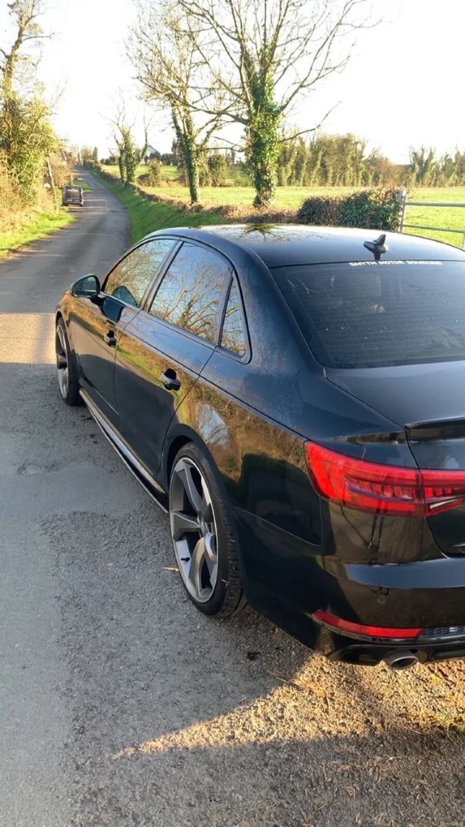Audi A4 2017 - Image 5