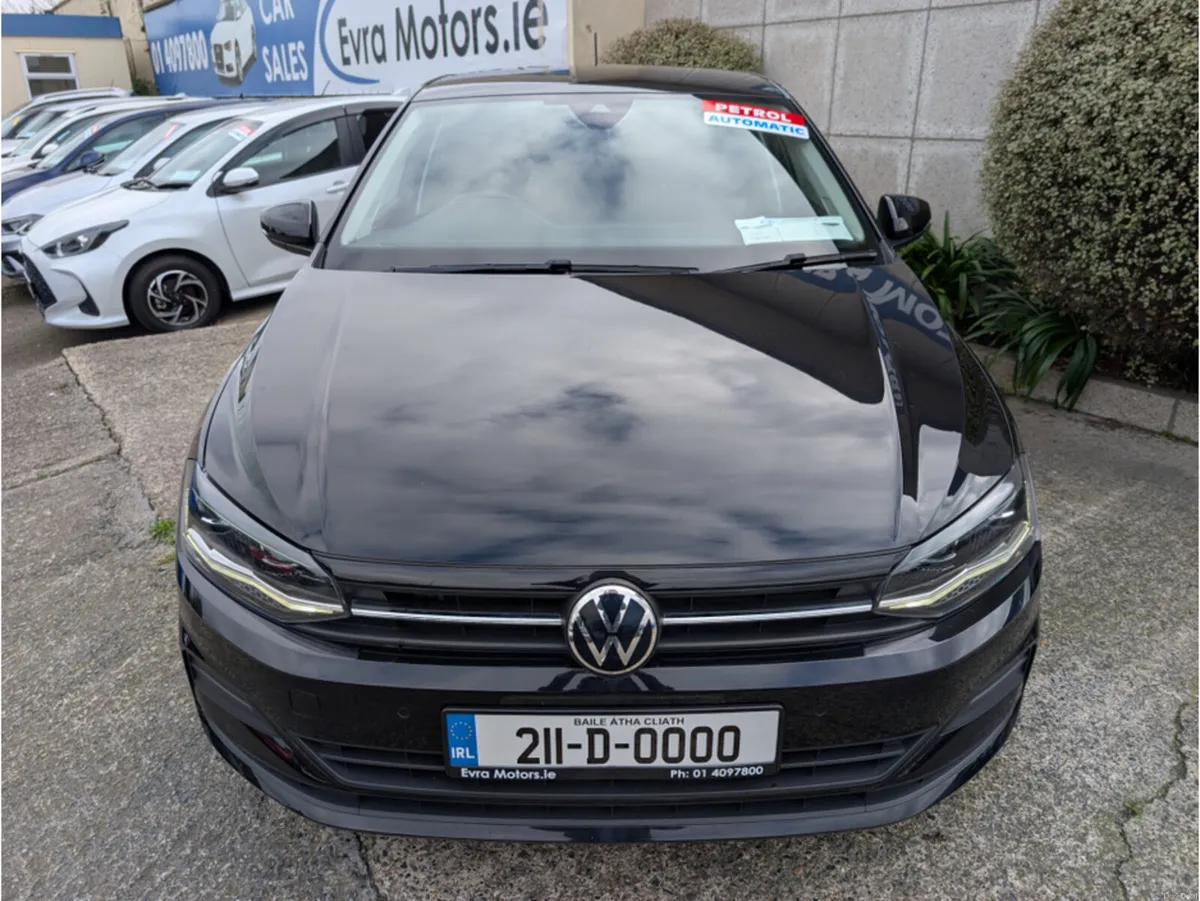 Volkswagen Polo COMFORTLINE AUTOMATIC 1.0 PETROL / - Image 2