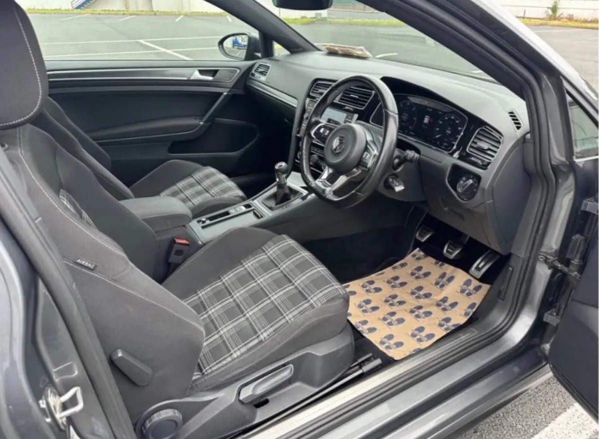Volkswagen Golf 2017 - Image 4