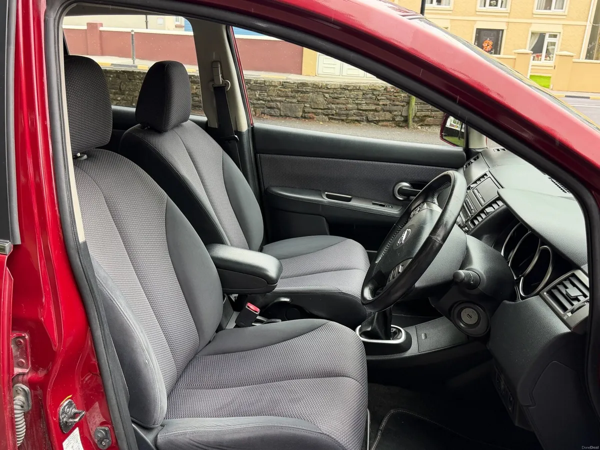 Nissan Tiida - Image 5