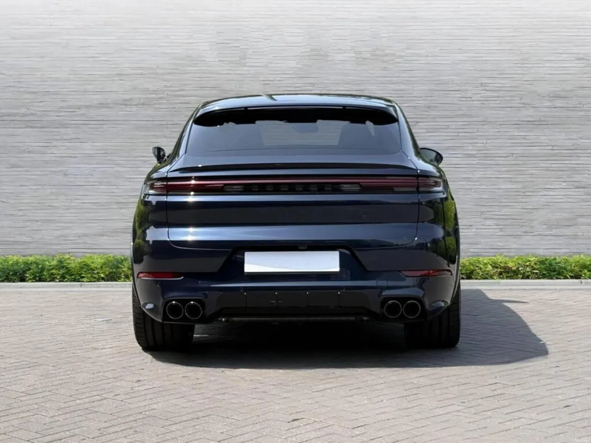 Porsche Cayenne Coupe Low Km - Image 4