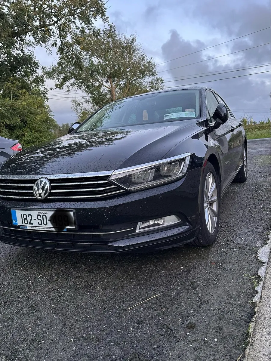 182 Volkswagen Passat - Image 1