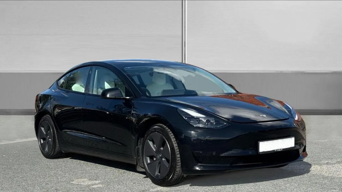 Tesla Model 3 White Interior - Image 3