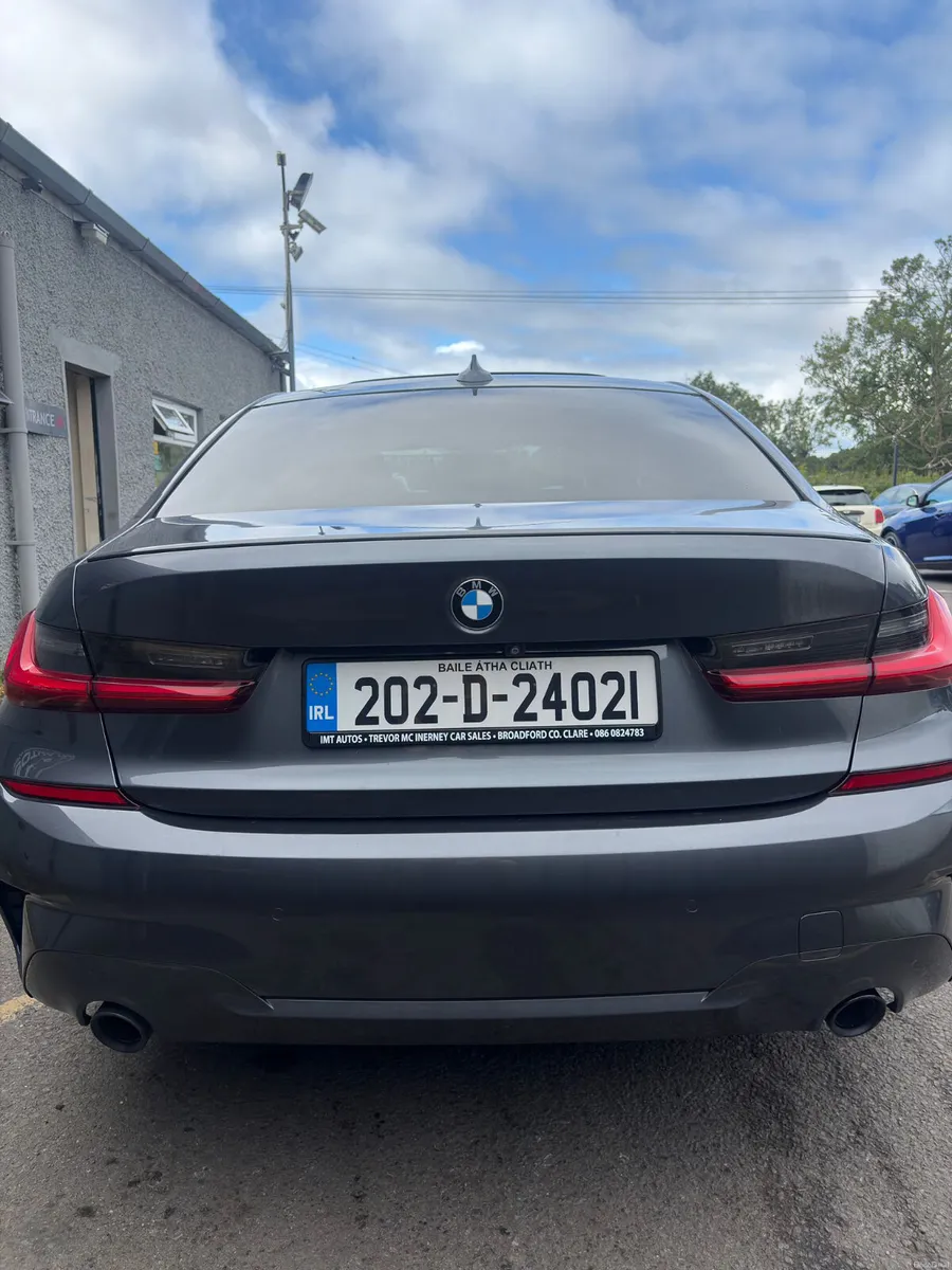 BMW 3-Series 2020 - Image 4