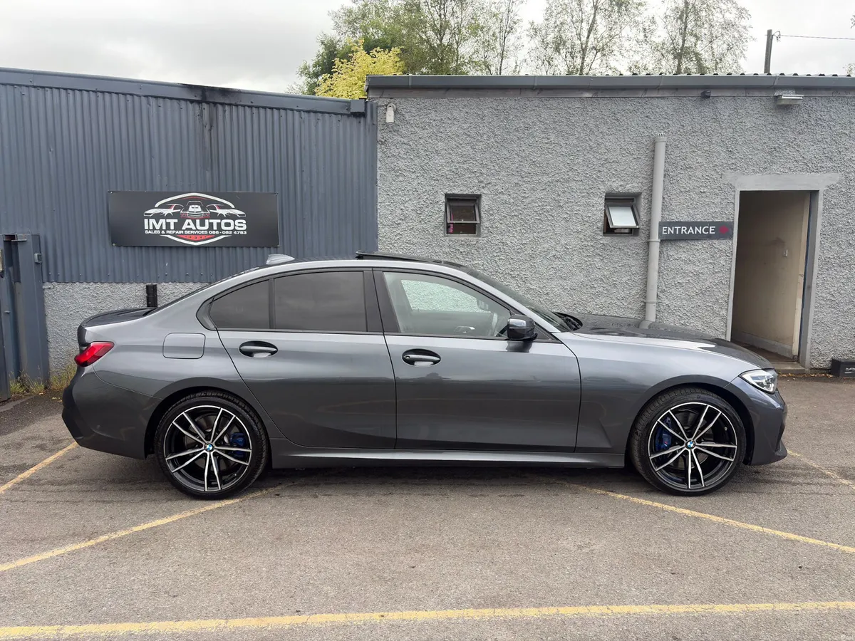 BMW 3-Series 2020 - Image 2