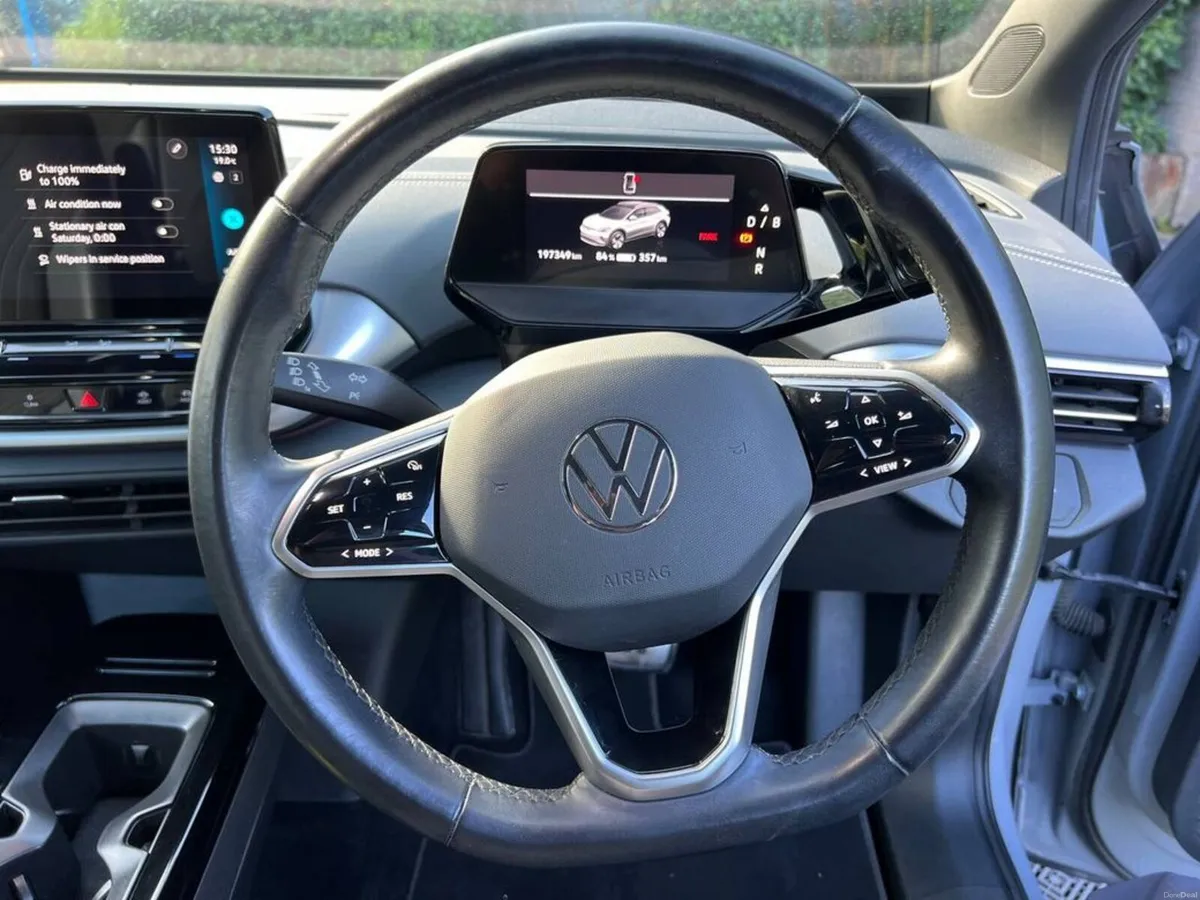 Volkswagen ID.4 PRO 77KWH // DUAL ZONE CLIMATE CON - Image 4